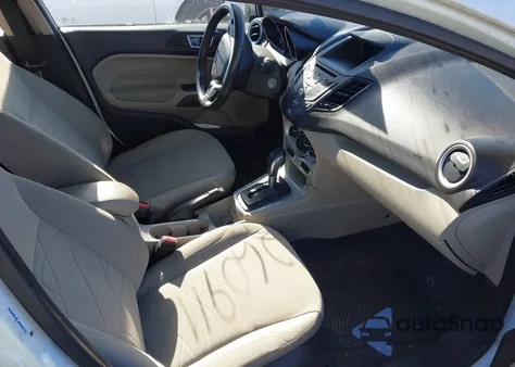 2016 Ford Fiesta Se z USA, uszkodzony, nr VIN 3FADP4BJ3GM118857